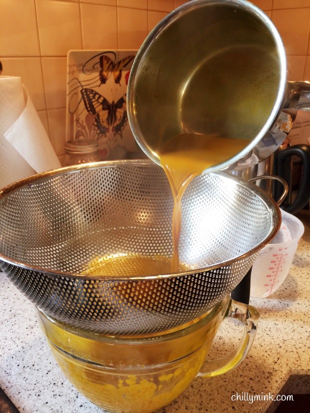 CM Color Straining Tumeric Fotor