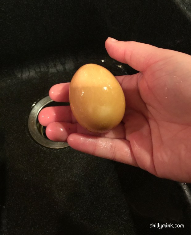 CM Color Tumeric in Hand Fotor